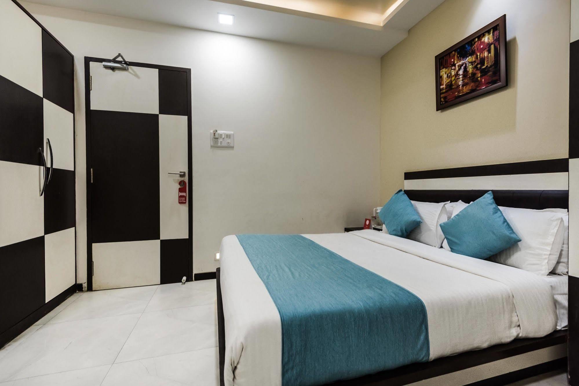 מומביי Hotel O Blue Pearl Residency Near Chhatrapati Shivaji International Airport מראה חיצוני תמונה