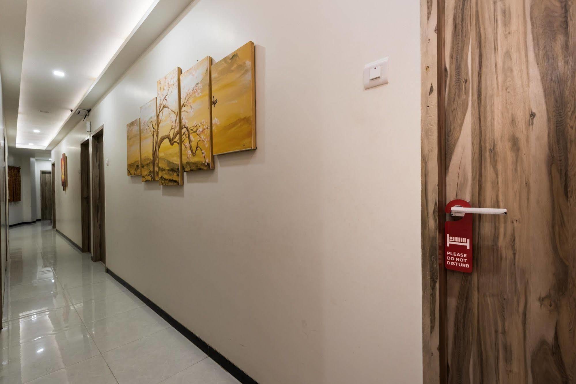 מומביי Hotel O Blue Pearl Residency Near Chhatrapati Shivaji International Airport מראה חיצוני תמונה